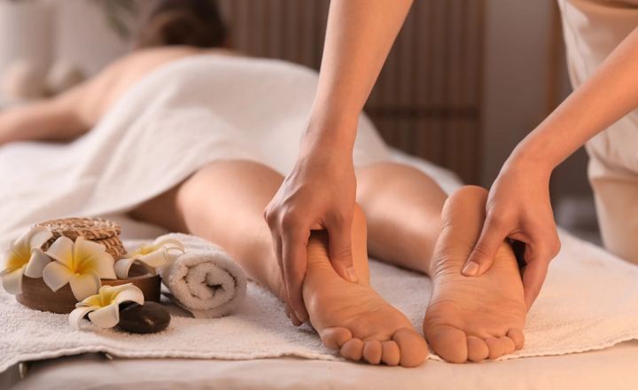 Paket full body massage dan refleksi panggilan TULLIP HOME SPA durasi 90 menit